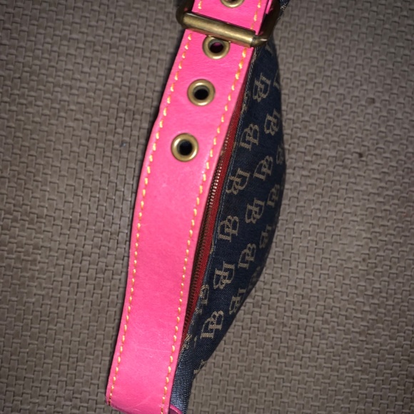 Dooney& Bourke - Picture 4 of 12